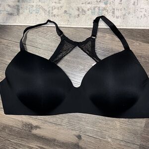 T-shirt lightly lined wireless Black Bra lace cross back